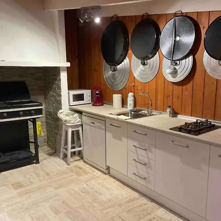 Piscina: Privado Con Sofá Cama Homestay *