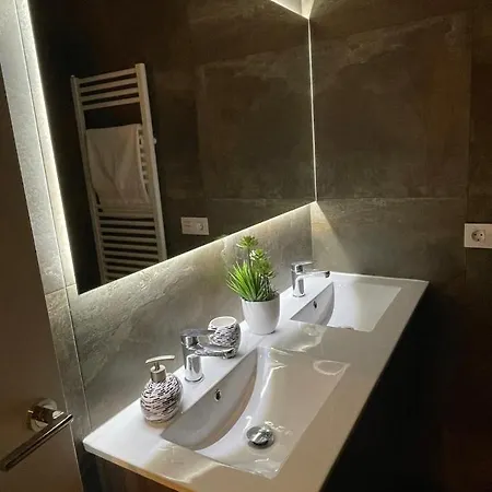 Homestay Piscina: Privado Con Sofá Cama